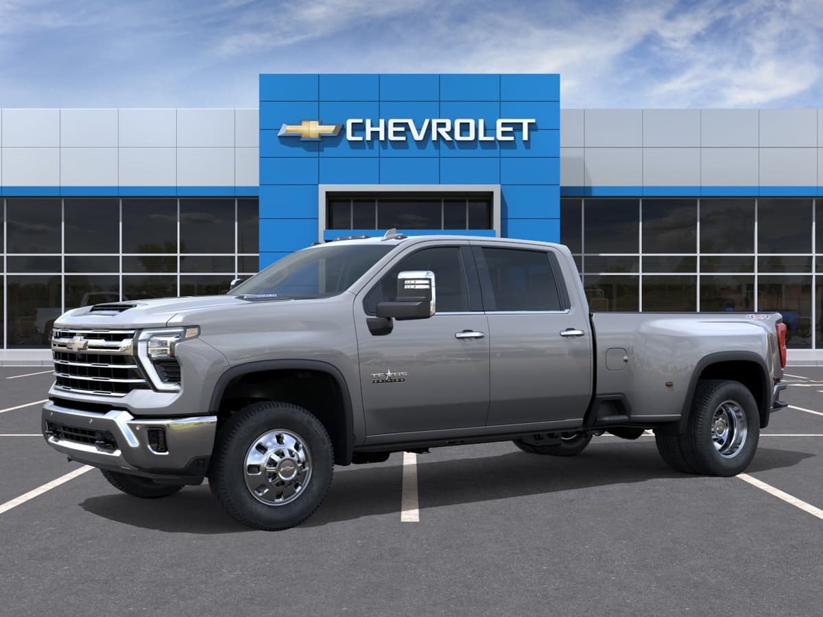 2026 Chevrolet Silverado 3500 HD - Image 2