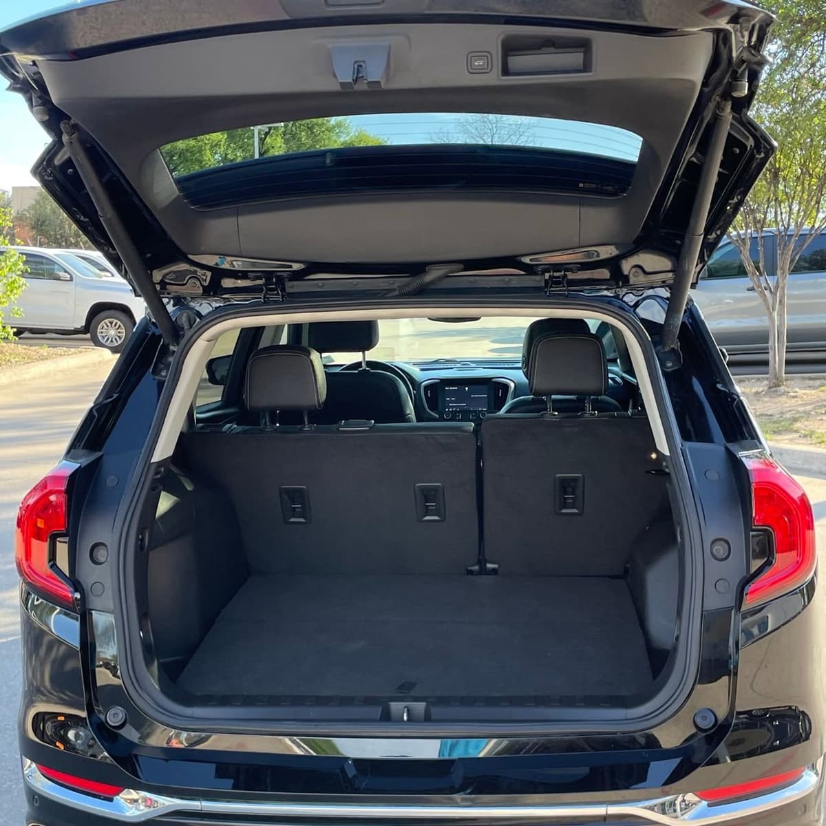 2022 GMC Terrain - Image 26