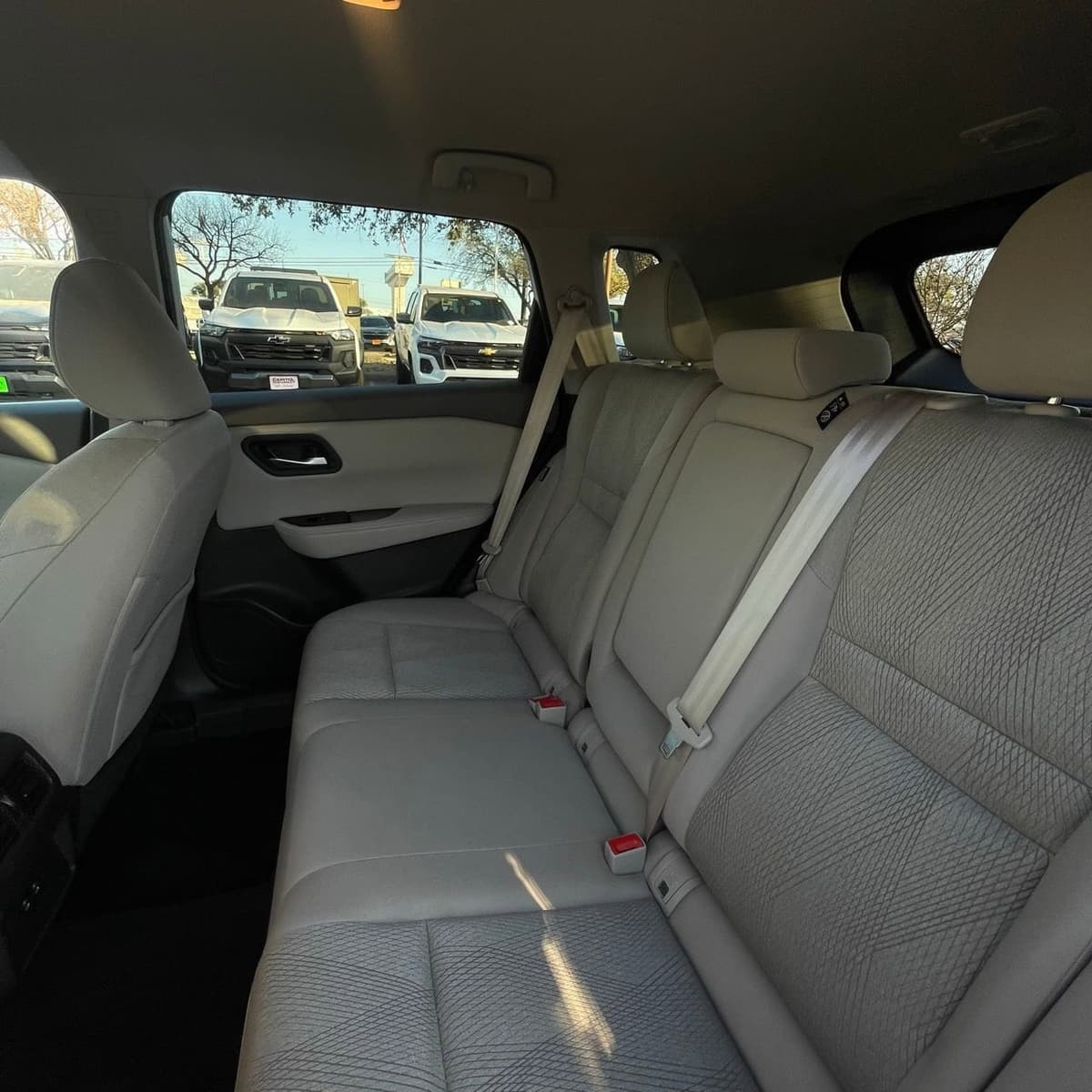 2025 Nissan Rogue - Image 23