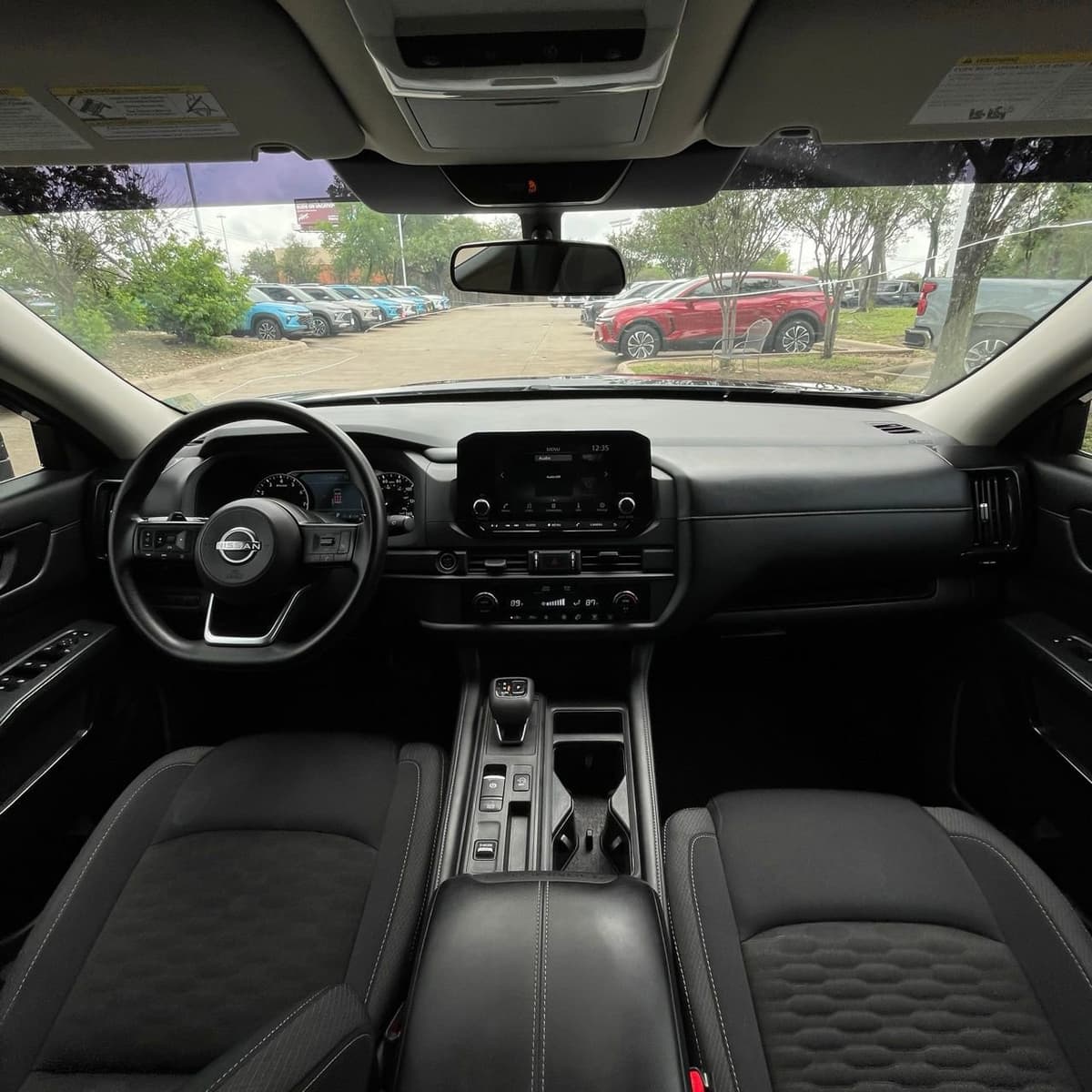 2024 Nissan Pathfinder - Image 10