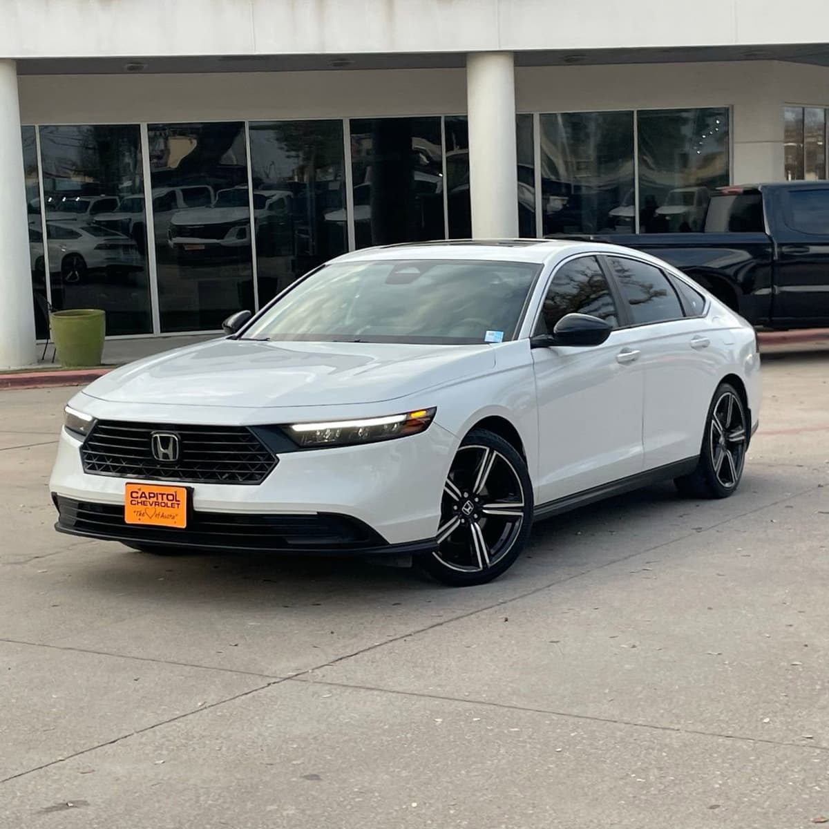 2023 Honda Accord Hybrid - Image 10