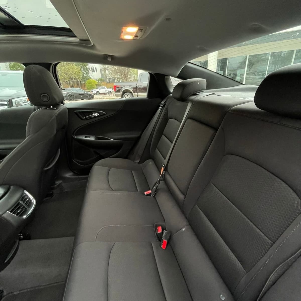 2024 Chevrolet Malibu - Image 24