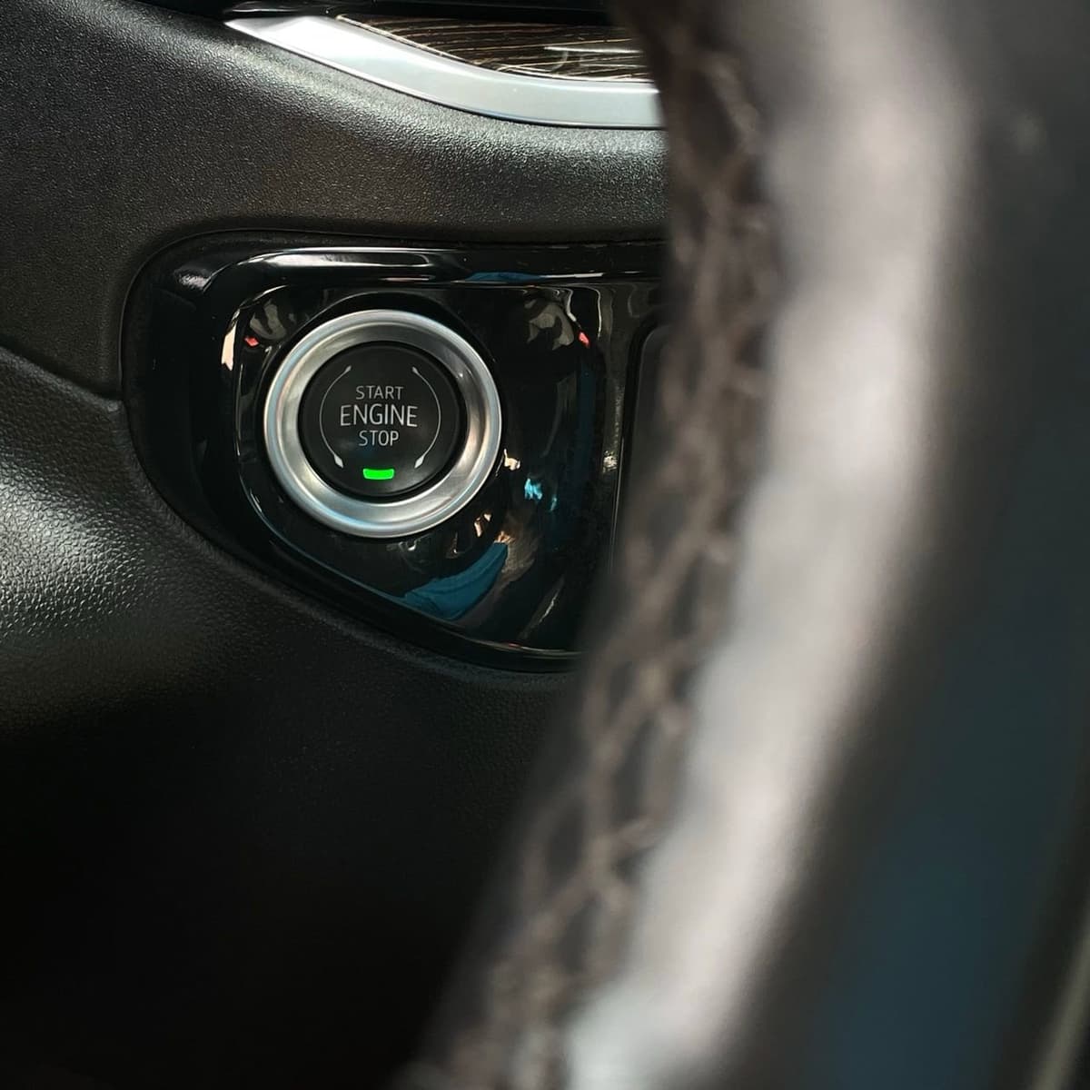 2025 GMC Sierra 1500 - Image 17