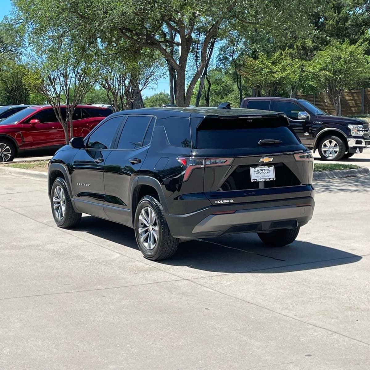 2025 Chevrolet Equinox - Image 4