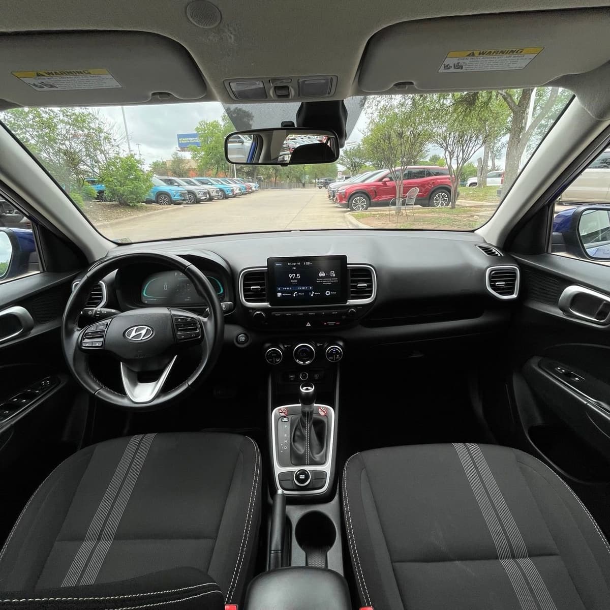 2025 Hyundai Venue - Image 10