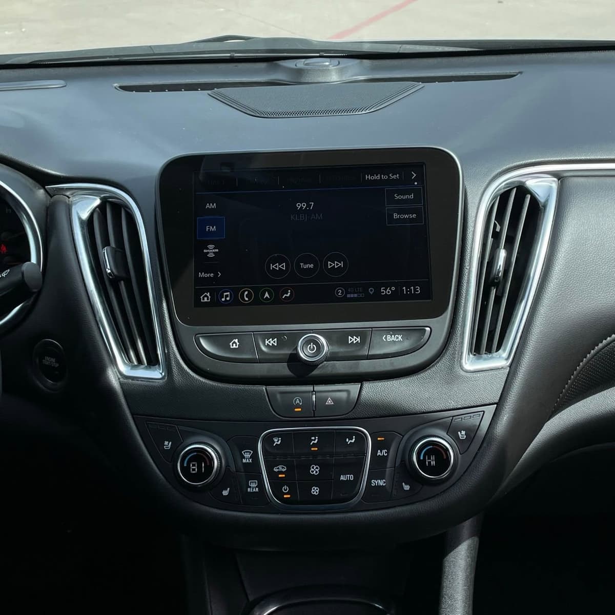 2024 Chevrolet Malibu - Image 18