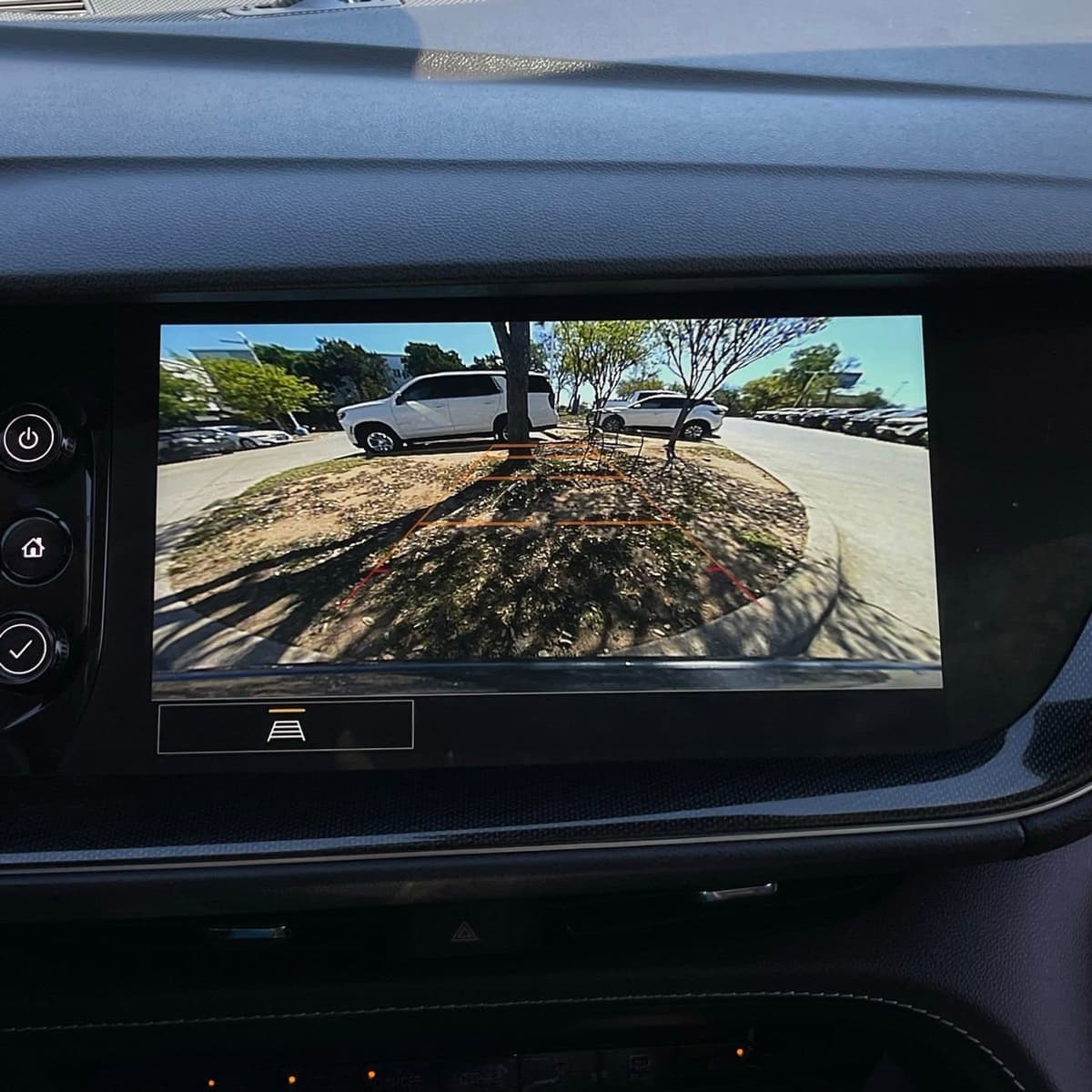 2022 Buick Envision - Image 18