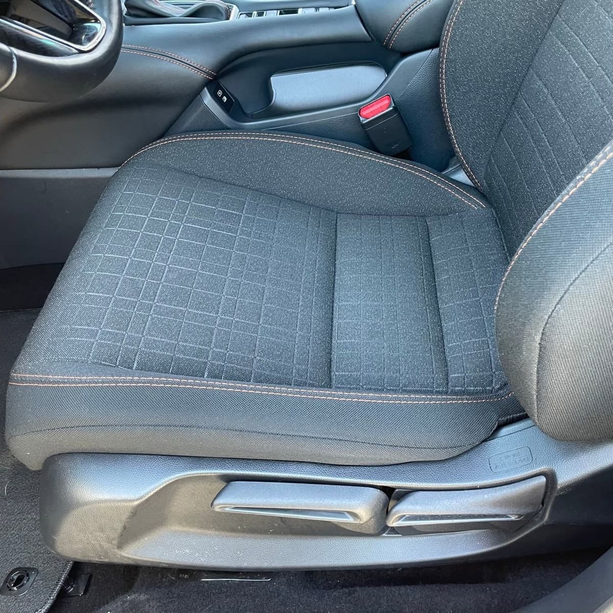 2025 Honda HR-V - Image 22