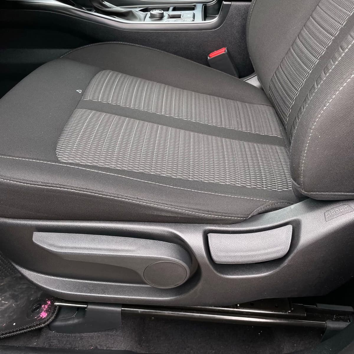 2025 Kia Sorento - Image 22