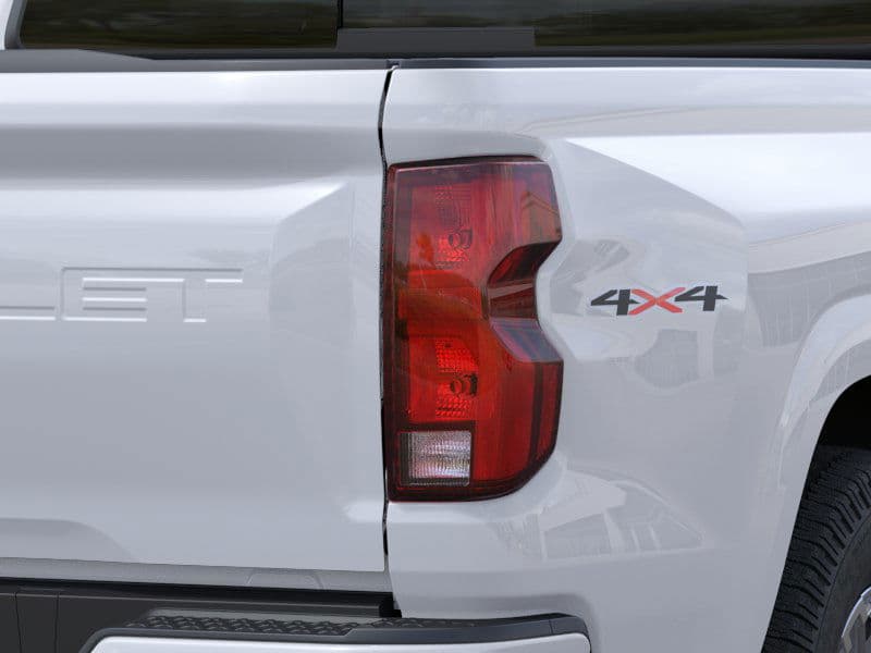 2025 Chevrolet Colorado - Image 11