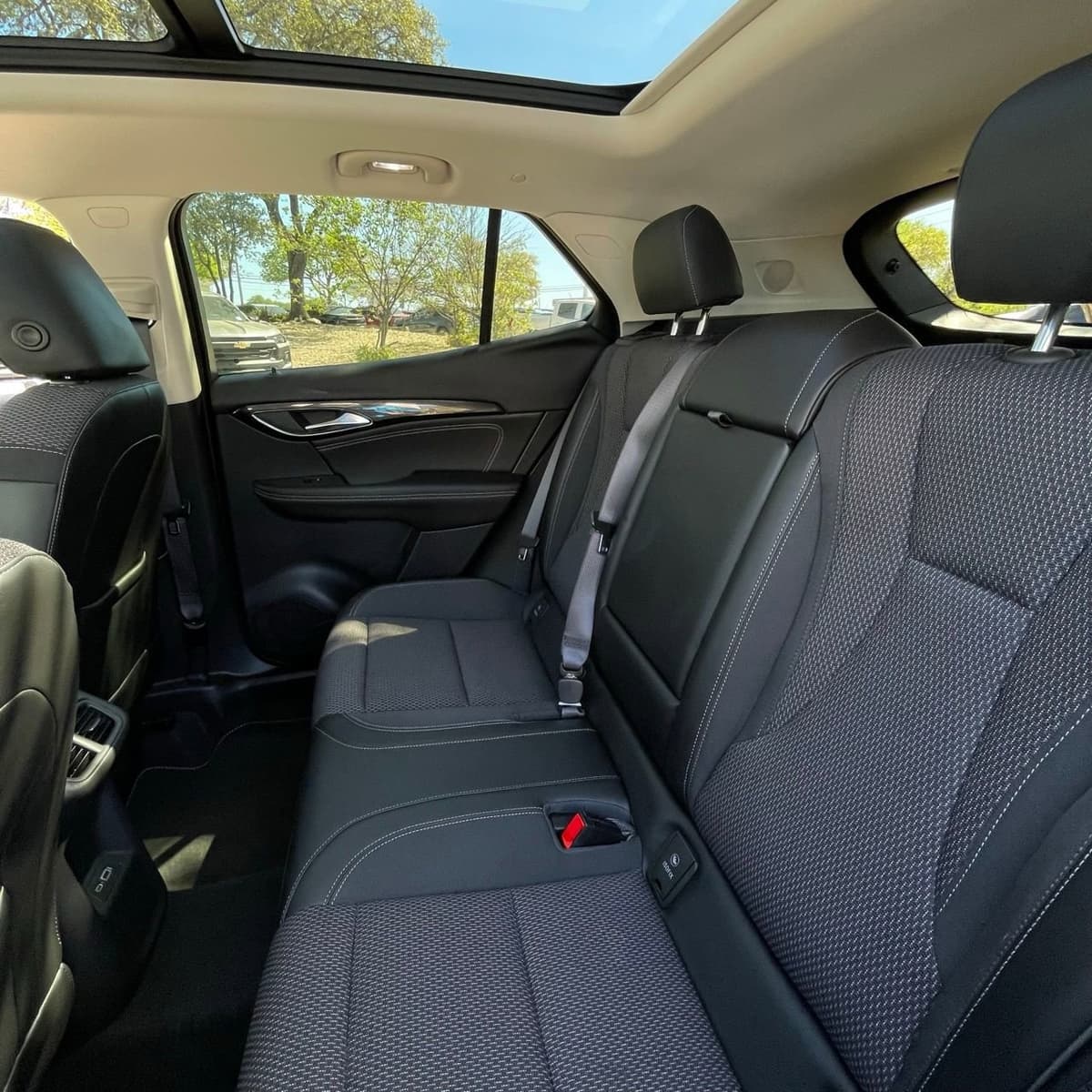 2022 Buick Envision - Image 22