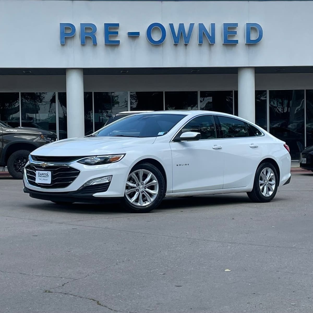 2024 Chevrolet Malibu - Image 1