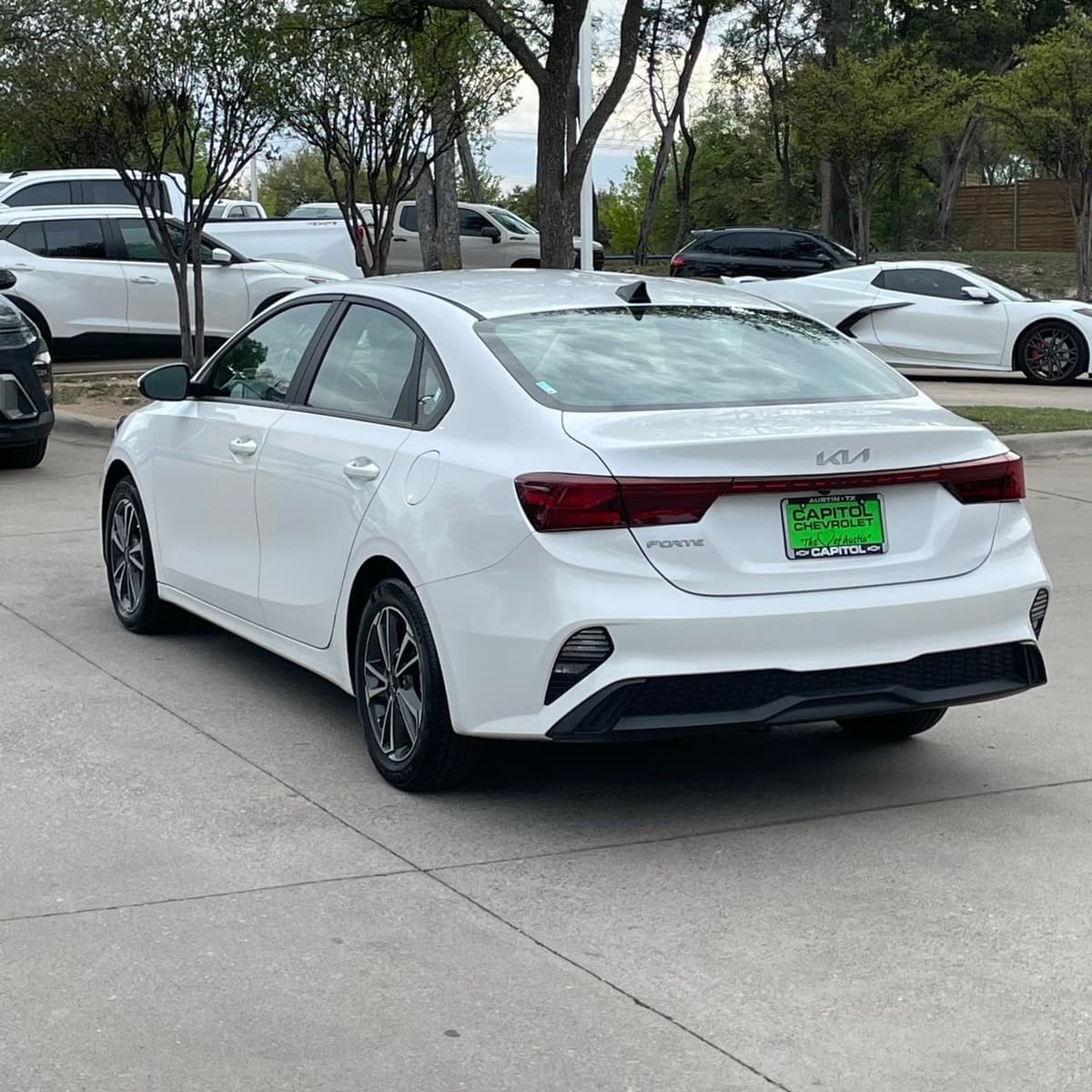 2024 Kia Forte - Image 4