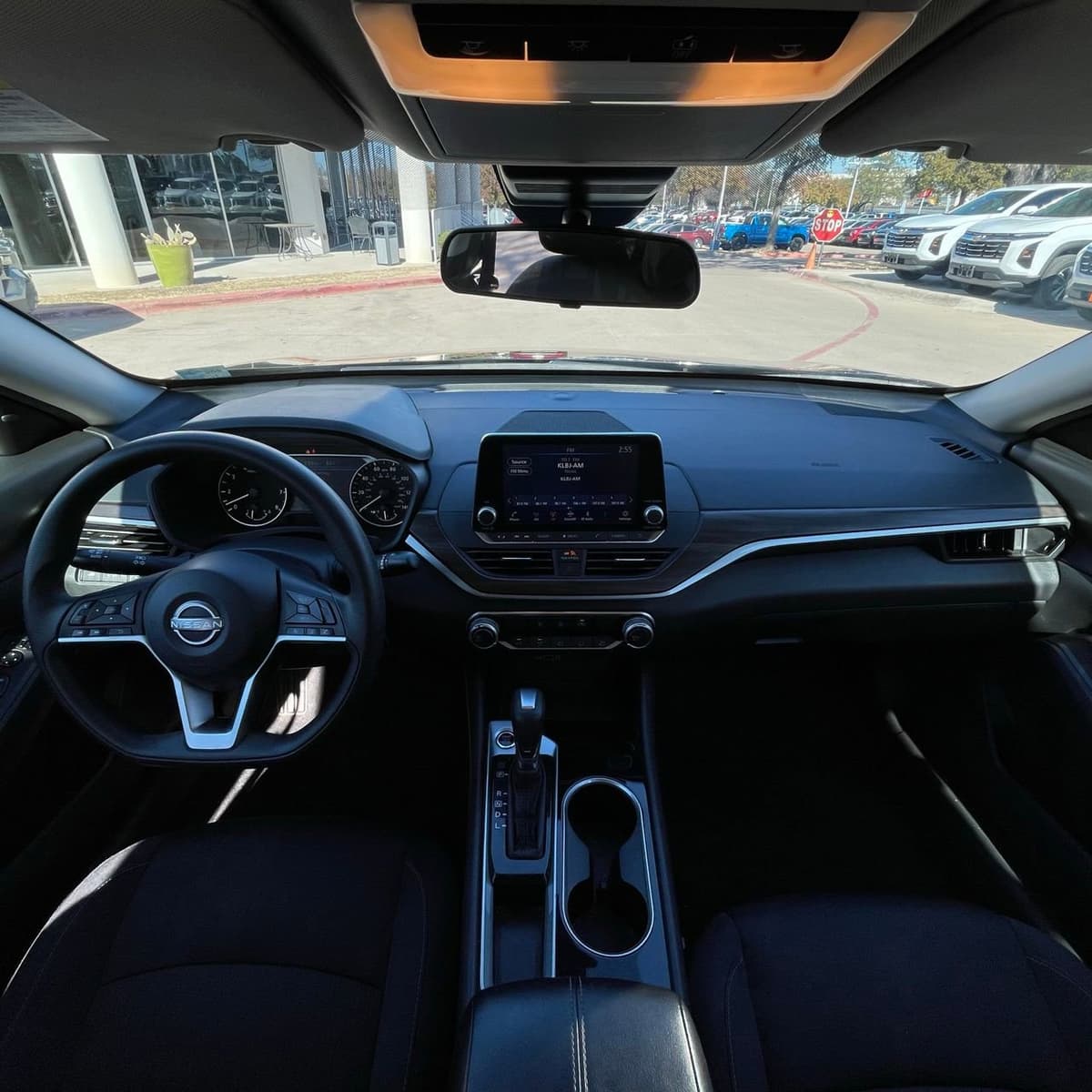 2024 Nissan Altima - Image 10