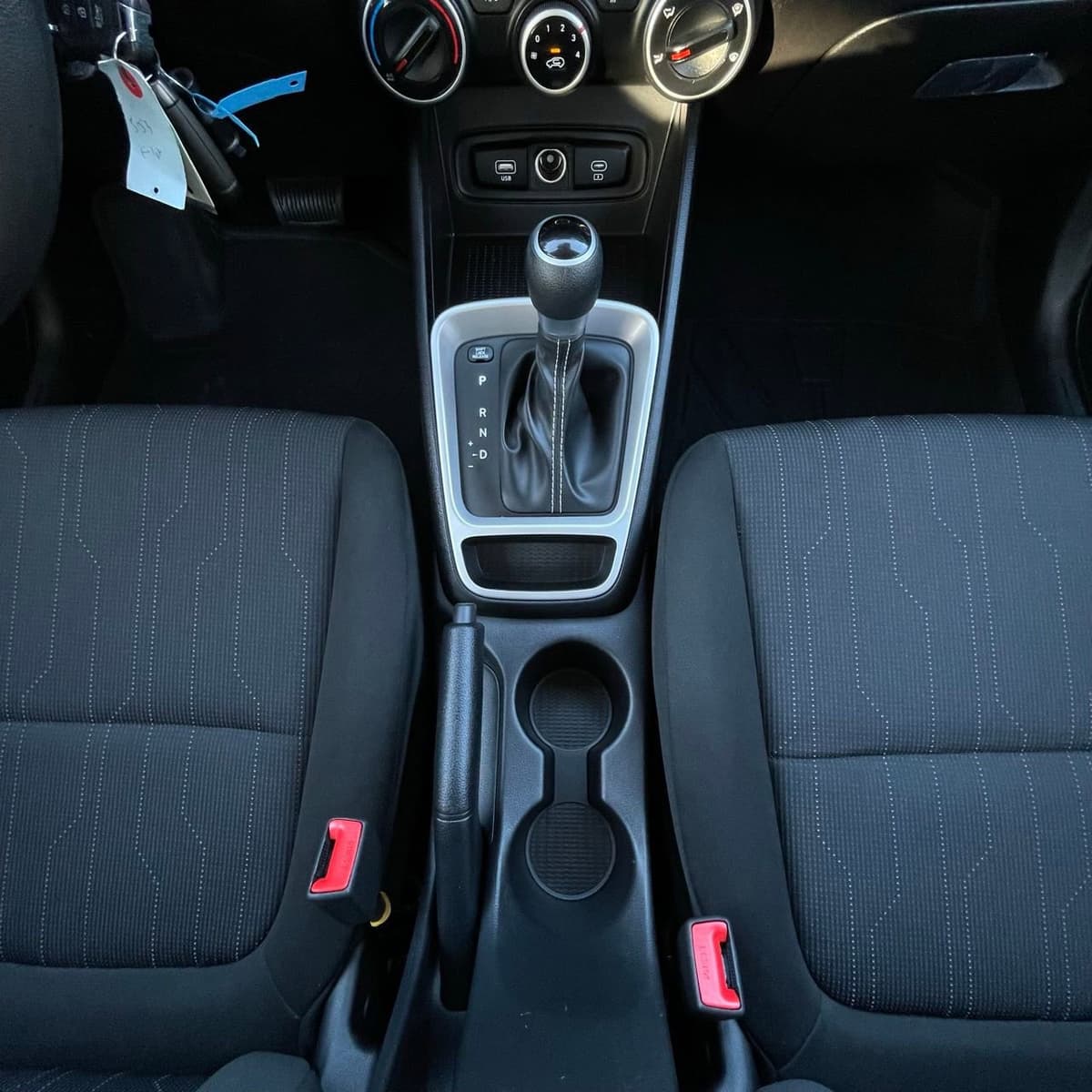 2025 Hyundai Venue - Image 18