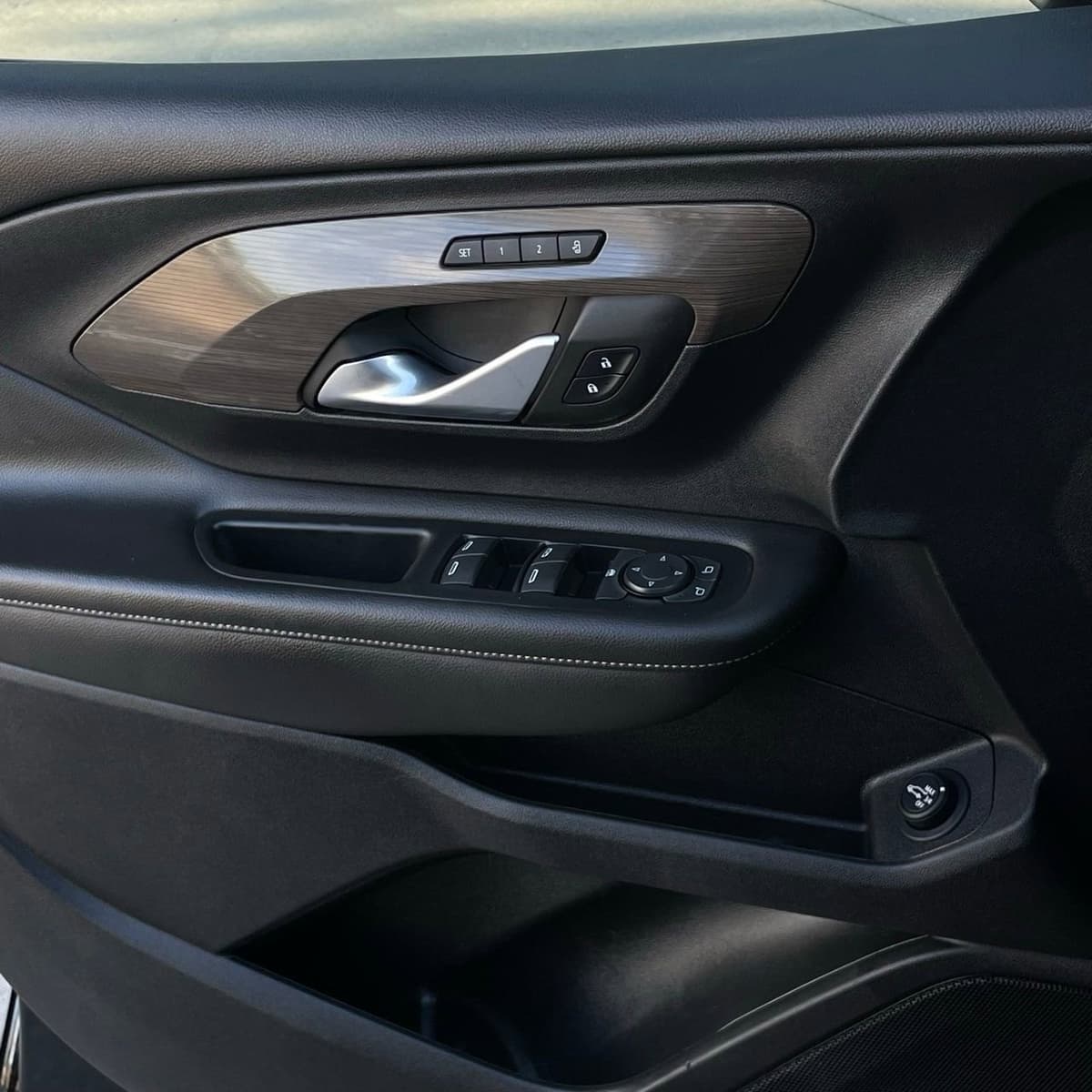 2022 GMC Terrain - Image 21