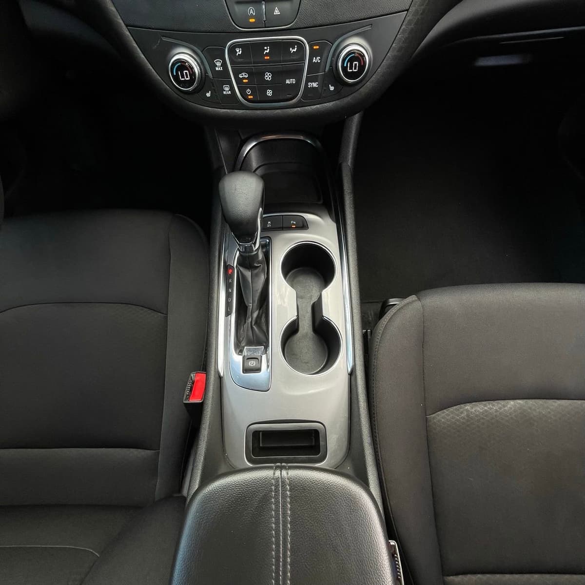 2024 Chevrolet Malibu - Image 19