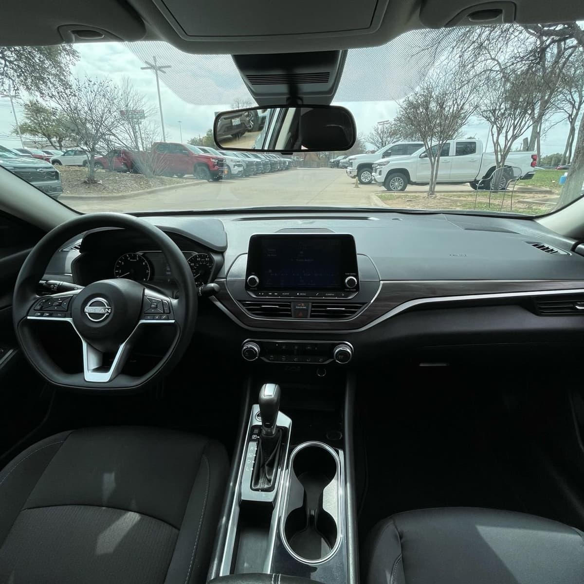 2024 Nissan Altima - Image 11