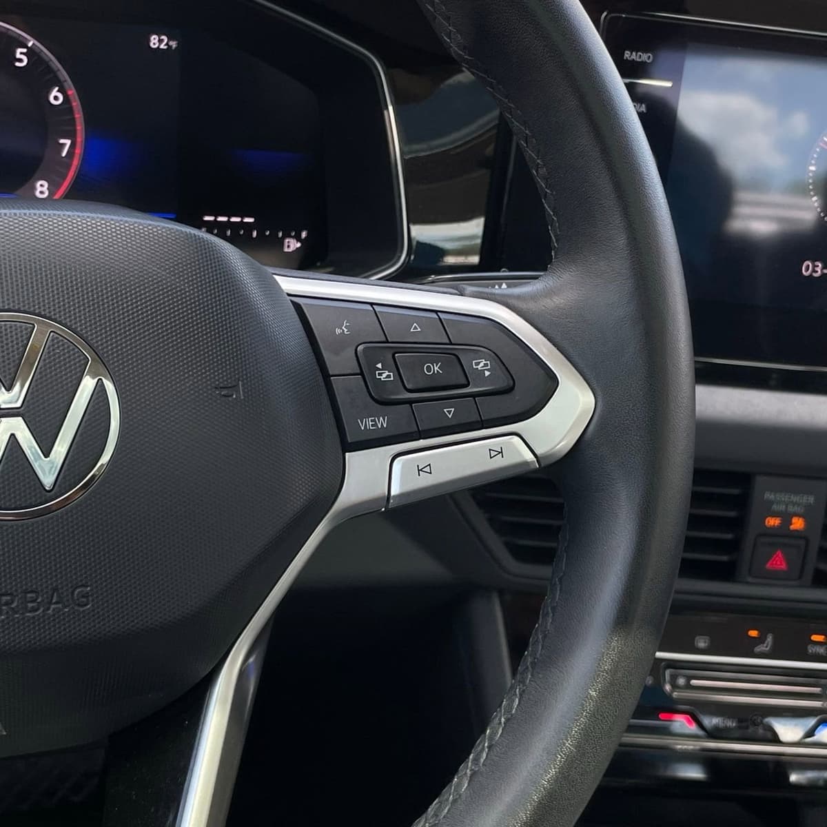 2025 Volkswagen Jetta - Image 15