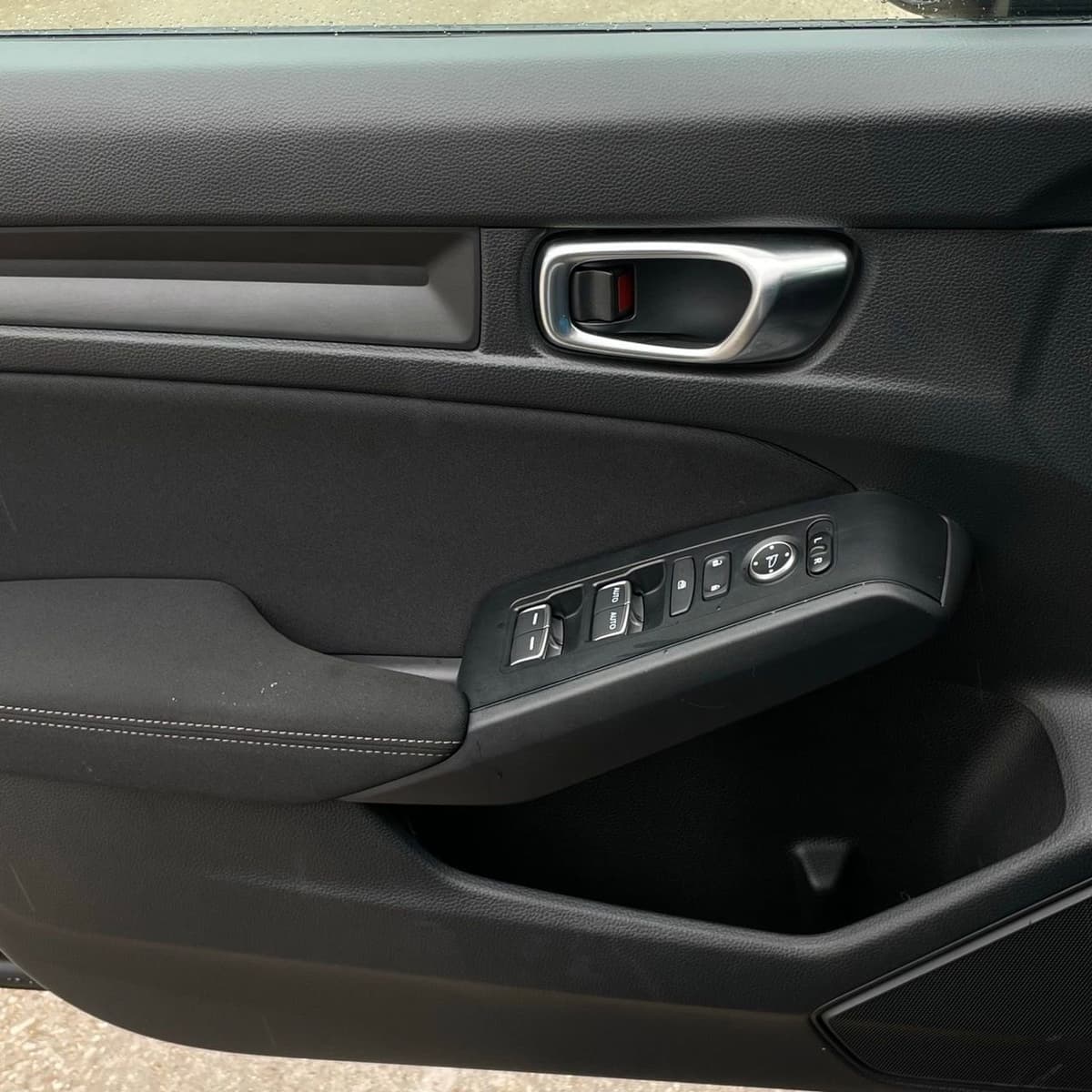 2025 Honda Civic Sedan - Image 20