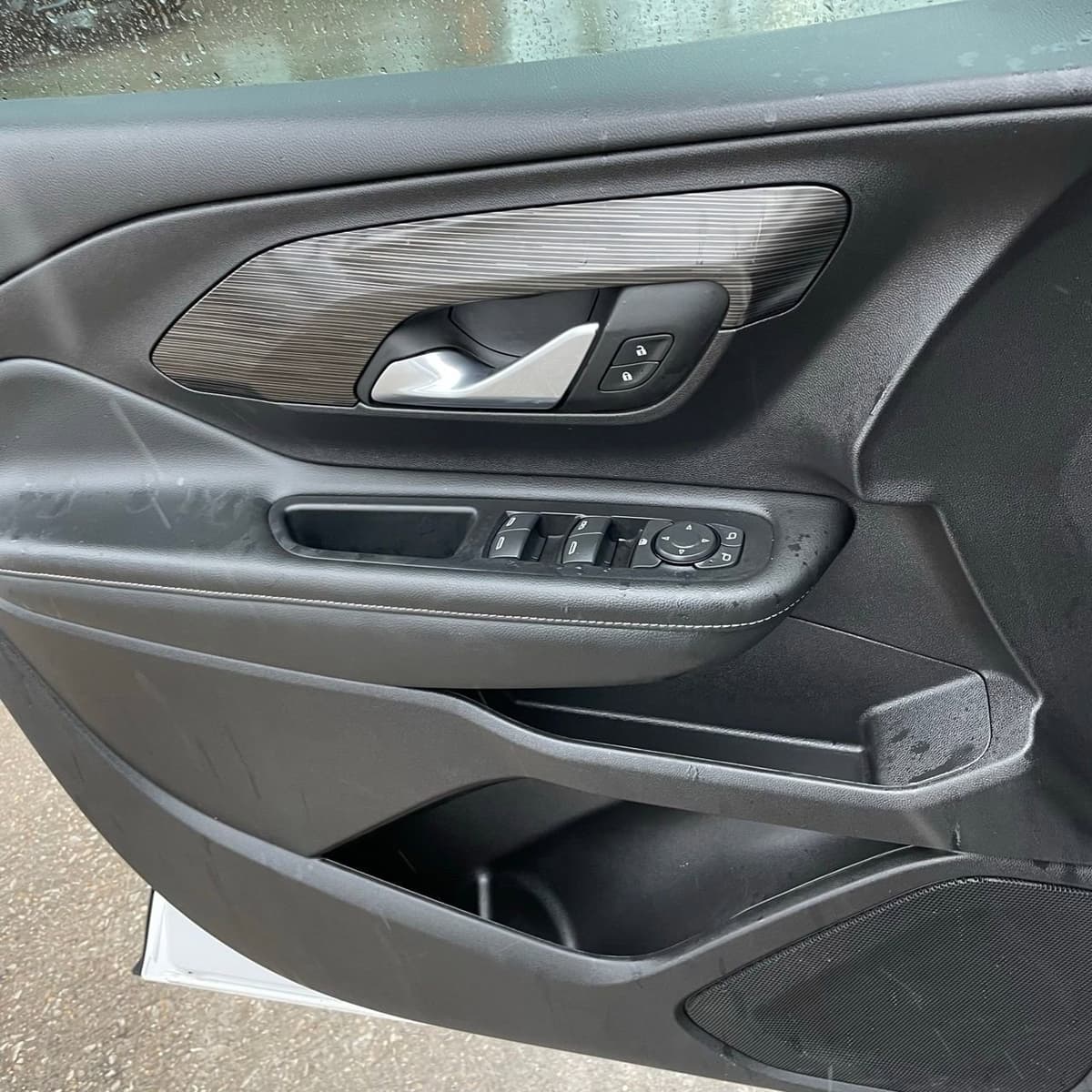 2024 GMC Terrain - Image 20