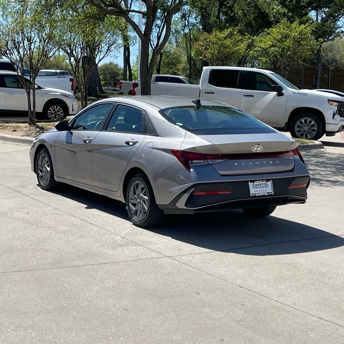 2024 Hyundai Elantra - Image 4