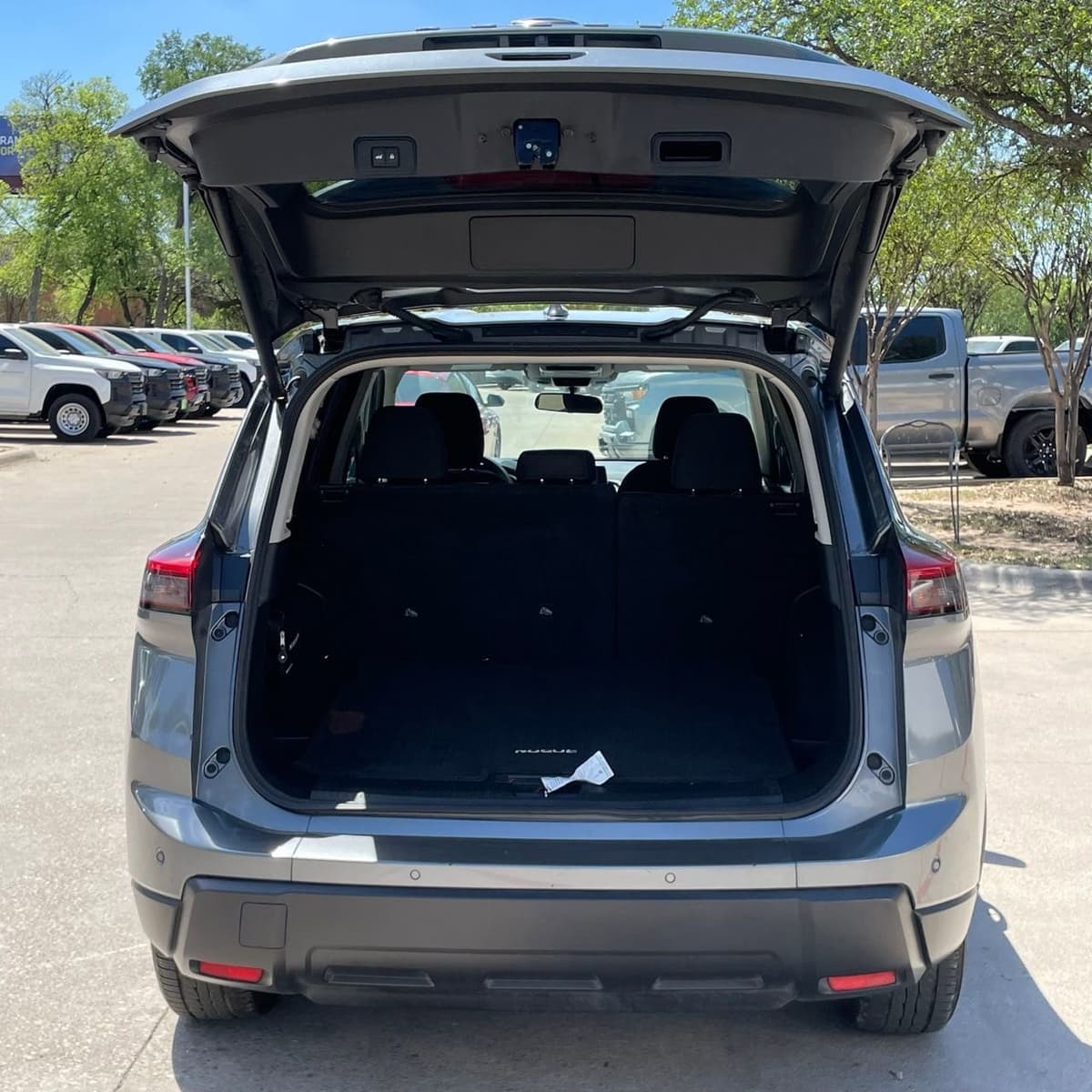 2024 Nissan Rogue - Image 26