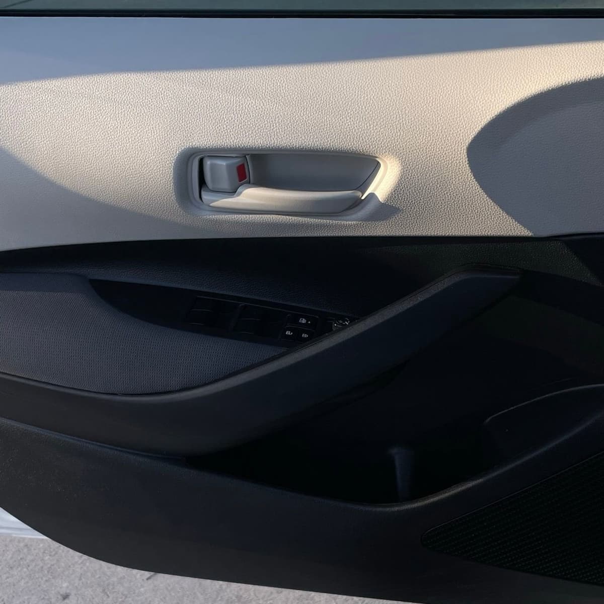 2024 Toyota Corolla - Image 20