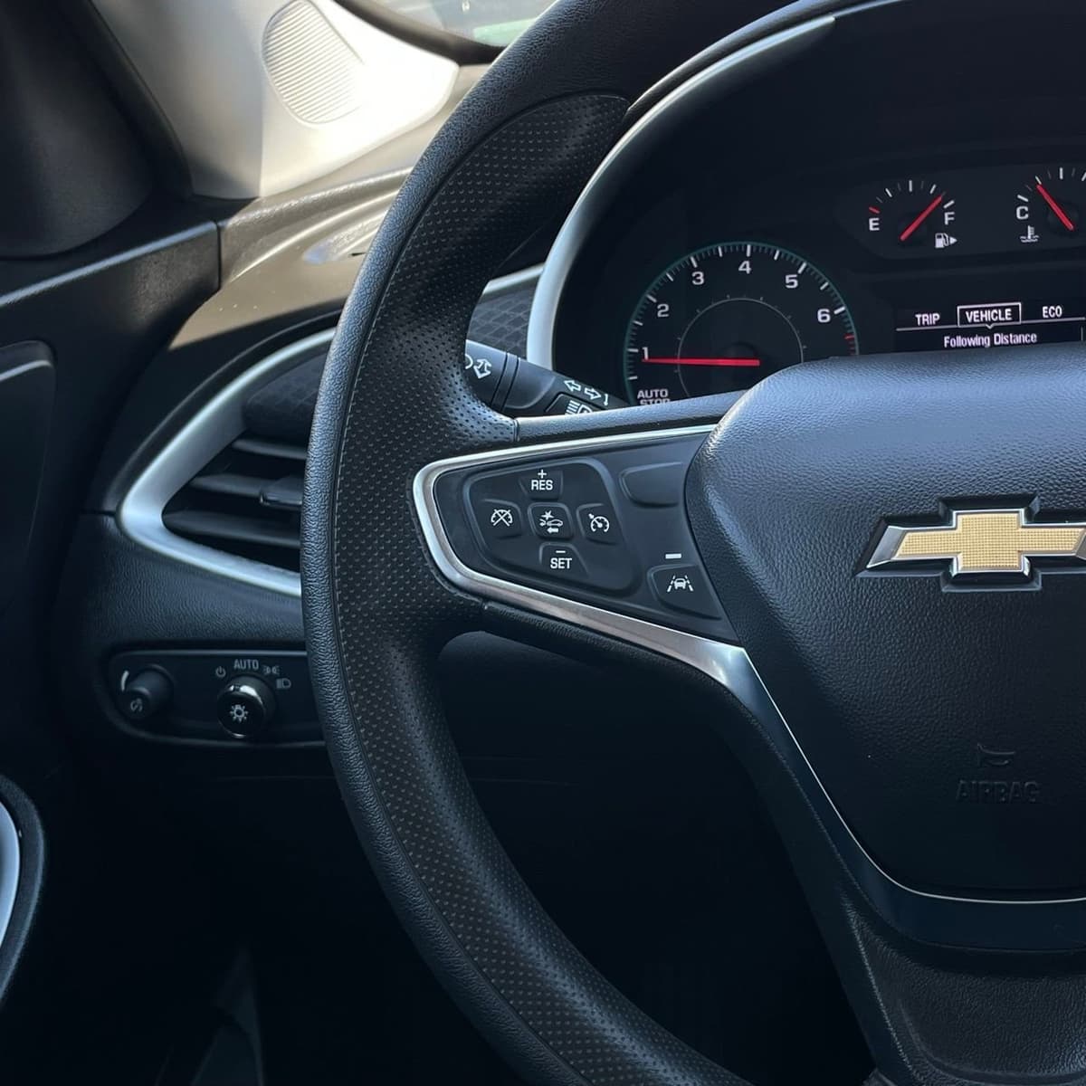 2024 Chevrolet Malibu - Image 14