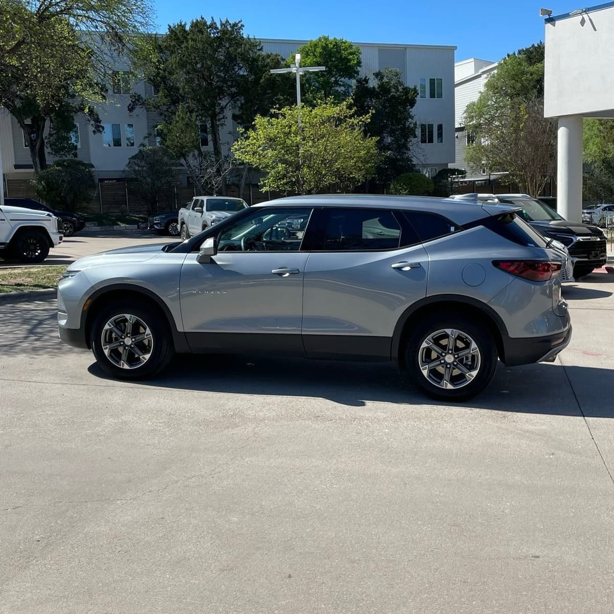 2025 Chevrolet Blazer - Image 3