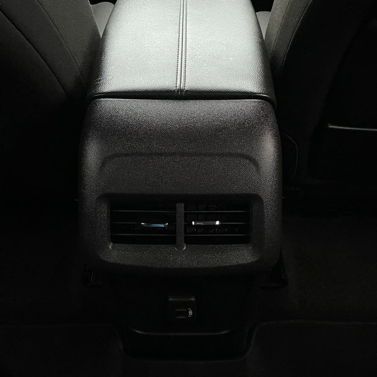 2024 GMC Terrain - Image 24