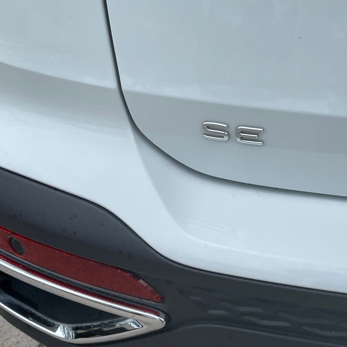 2025 Volkswagen Taos - Image 6