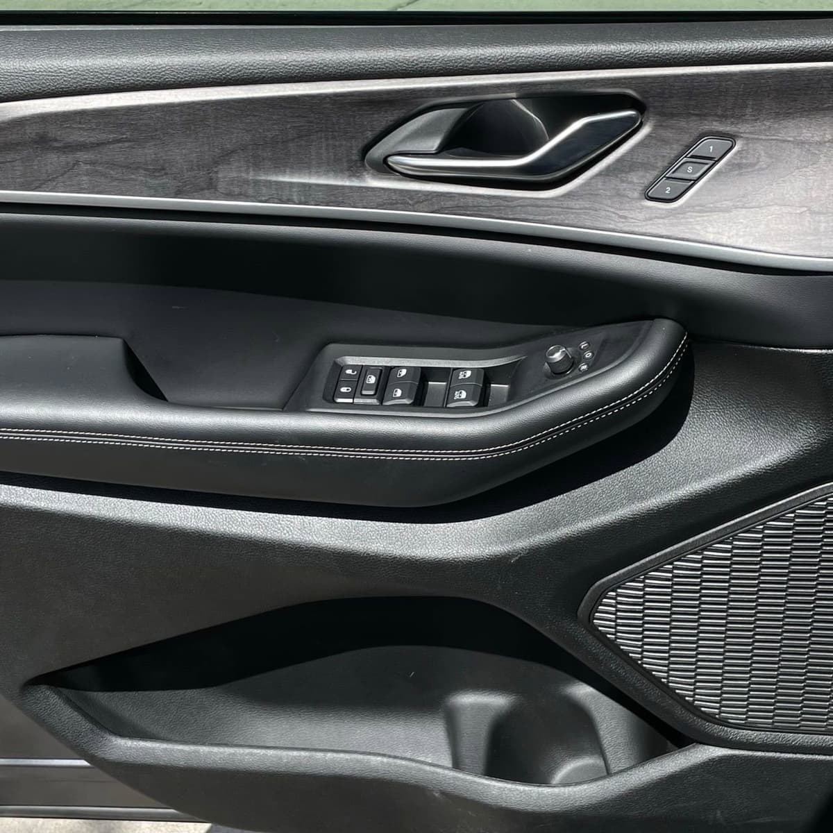 2024 Jeep Grand Cherokee - Image 21