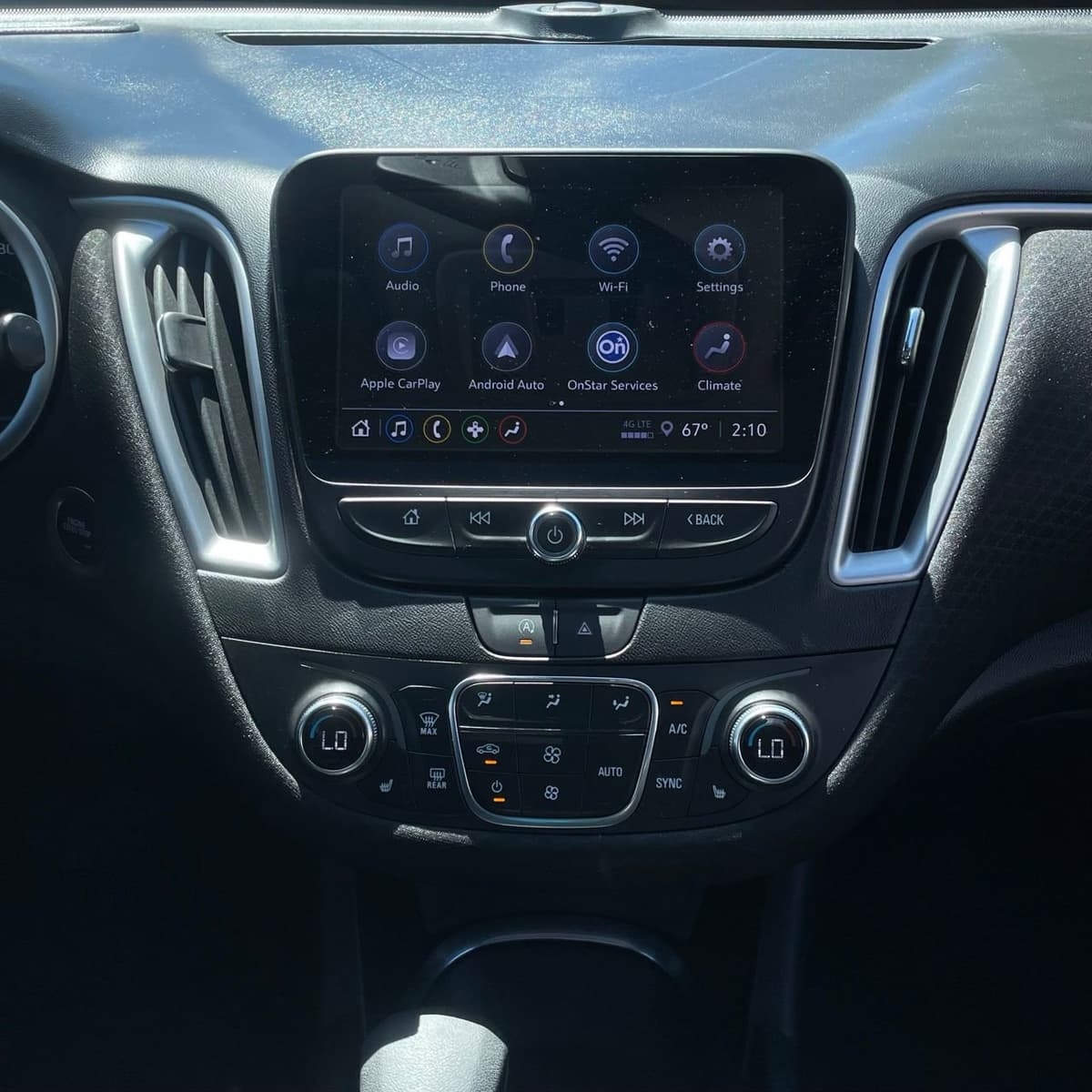 2024 Chevrolet Malibu - Image 18