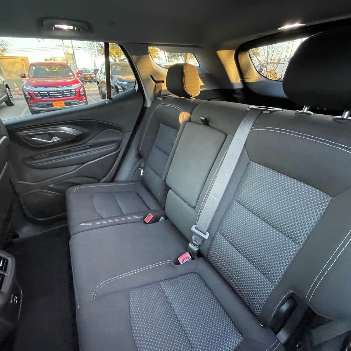 2024 GMC Terrain - Image 23