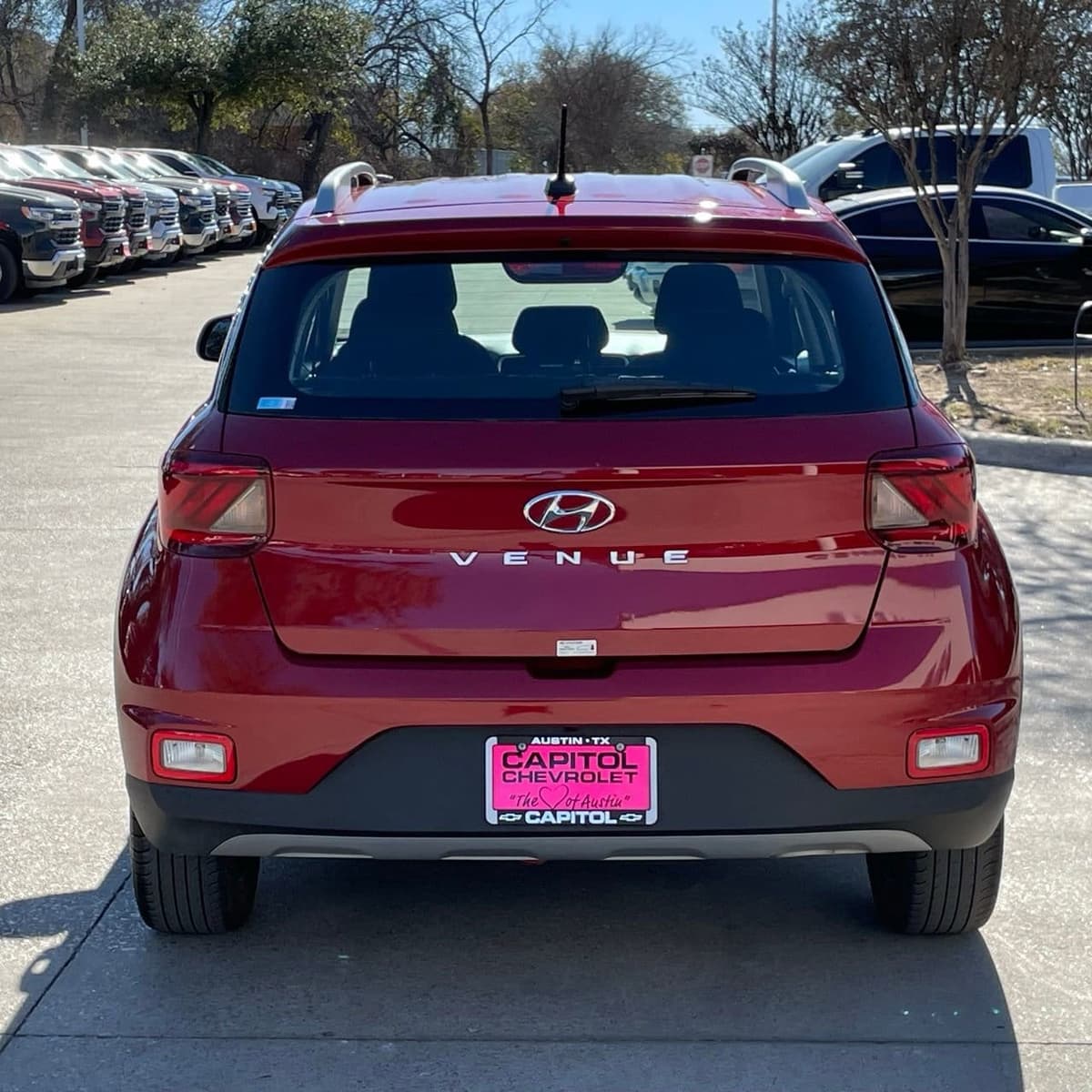 2025 Hyundai Venue - Image 5