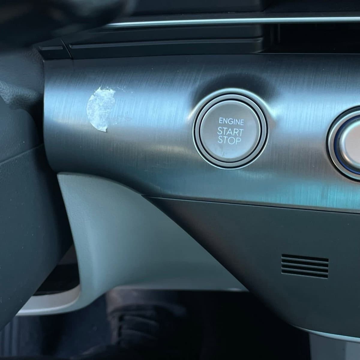 2025 Hyundai Kona - Image 16