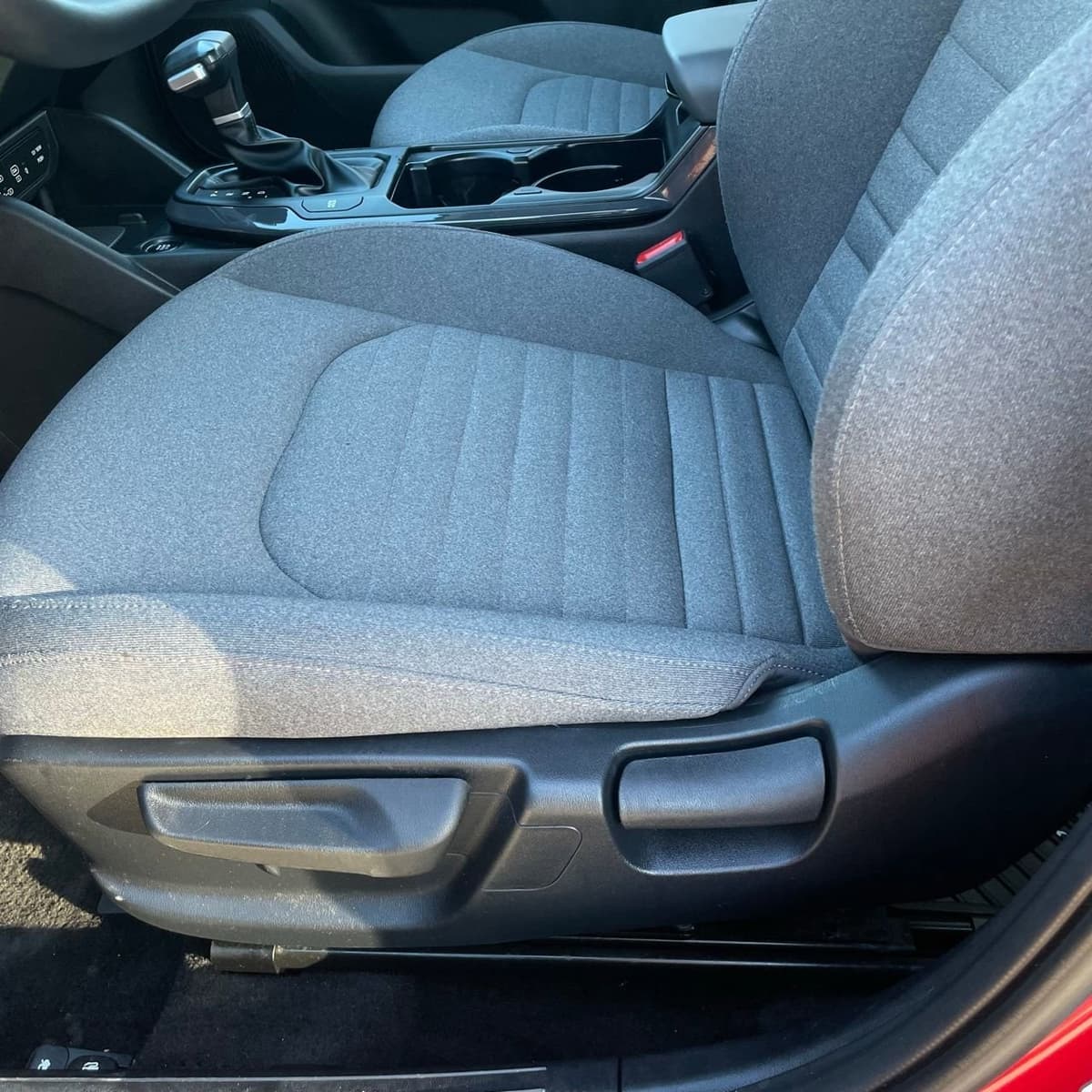 2025 Kia K4 - Image 21