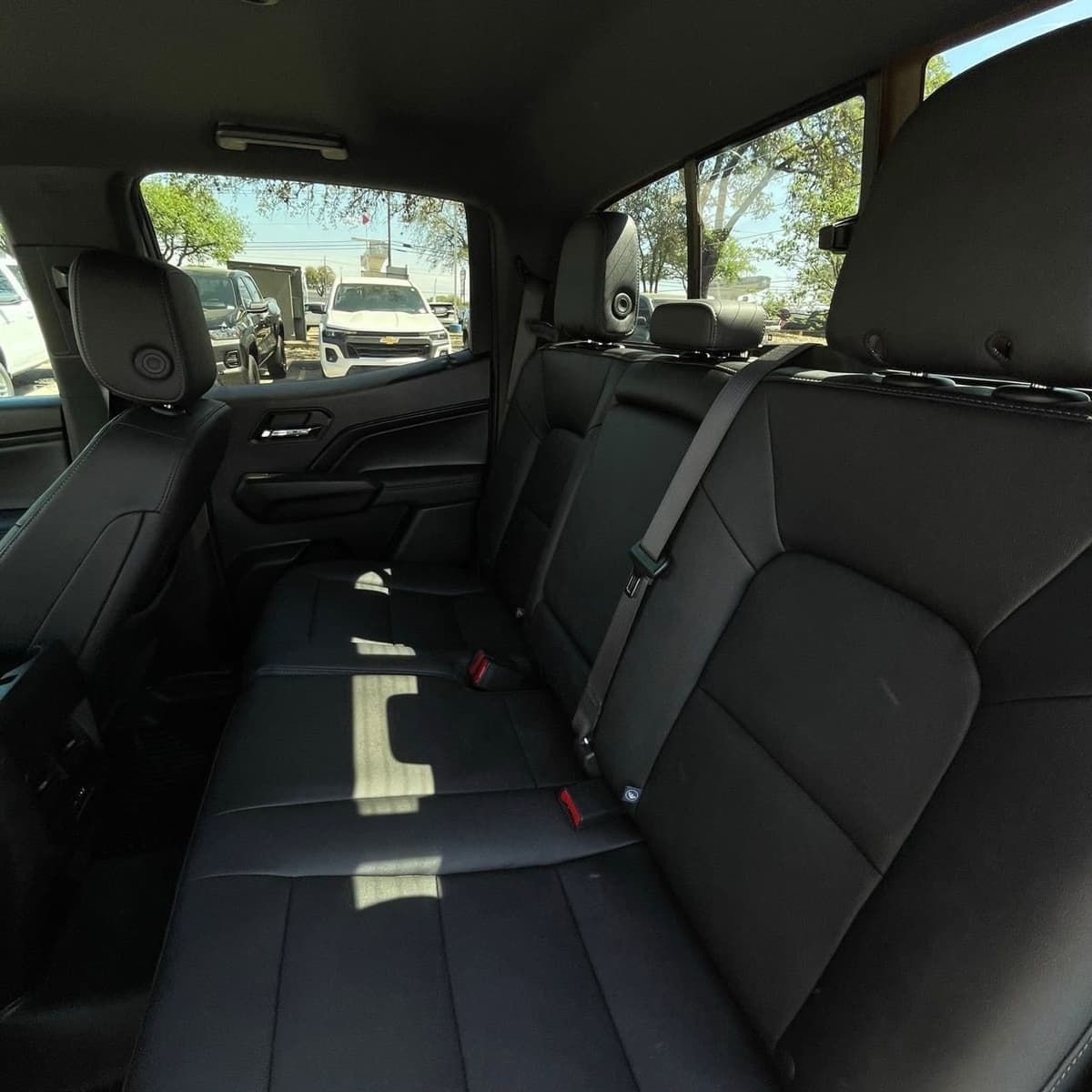 2023 Chevrolet Colorado - Image 24