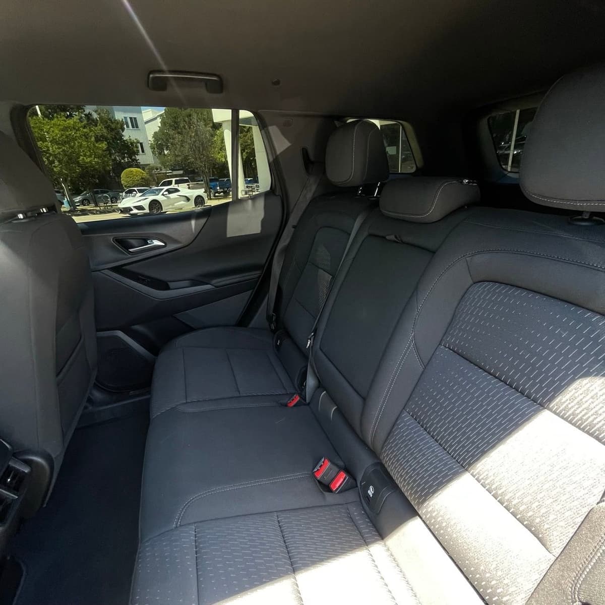 2025 Chevrolet Equinox - Image 23