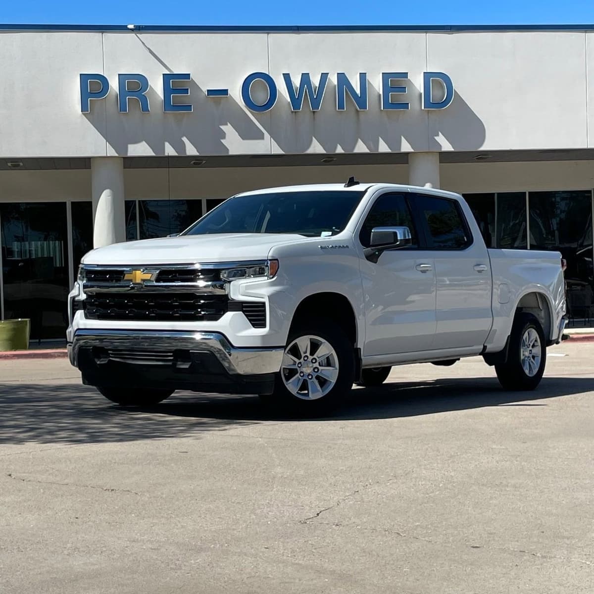 2025 Chevrolet Silverado 1500 - Image 1