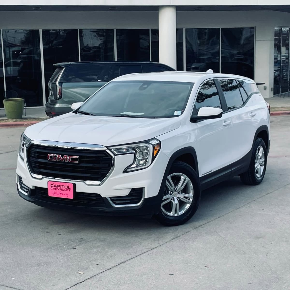 2024 GMC Terrain - Image 9