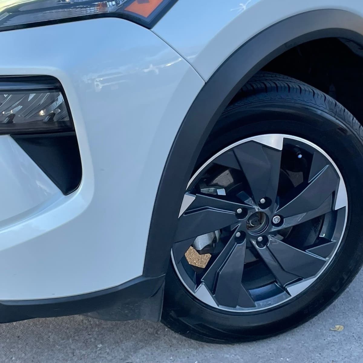 2025 Nissan Rogue - Image 8