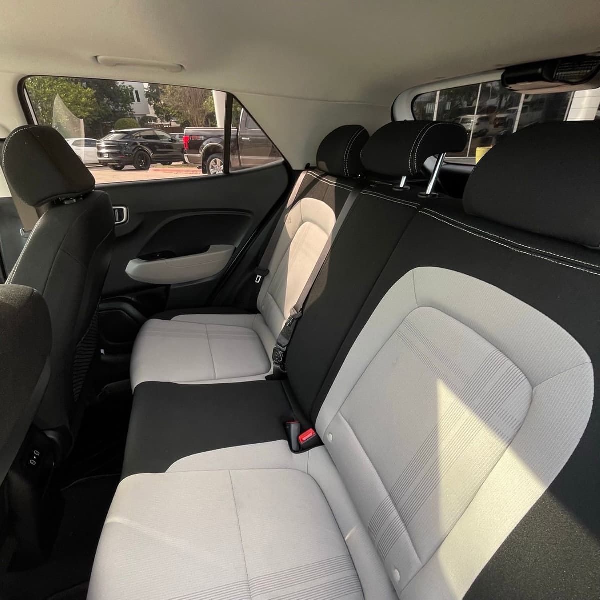 2025 Hyundai Venue - Image 22