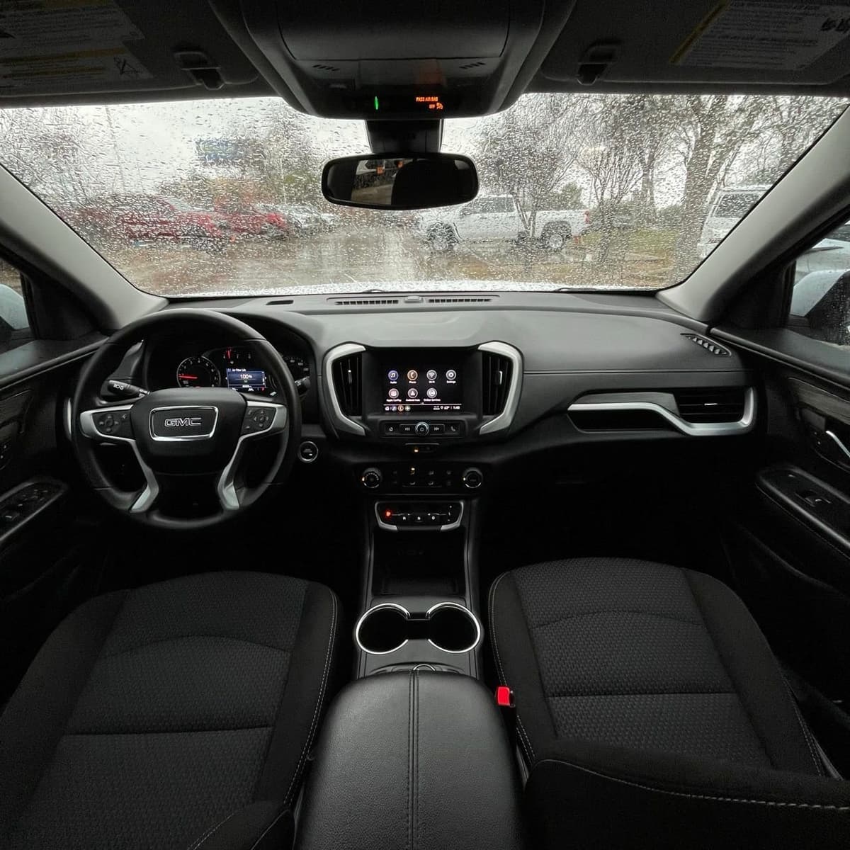 2024 GMC Terrain - Image 10