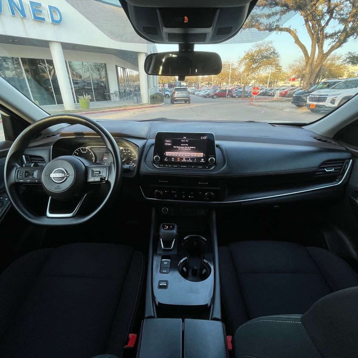 2023 Nissan Rogue - Image 10