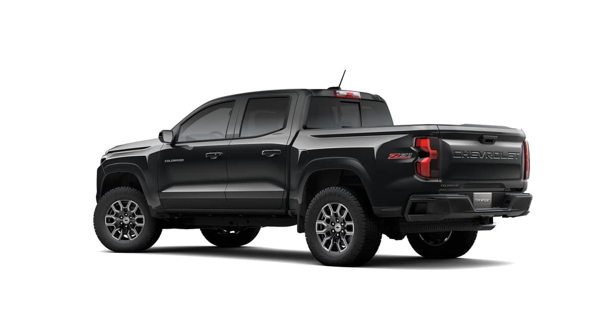 2026 Chevrolet Colorado - Image 2