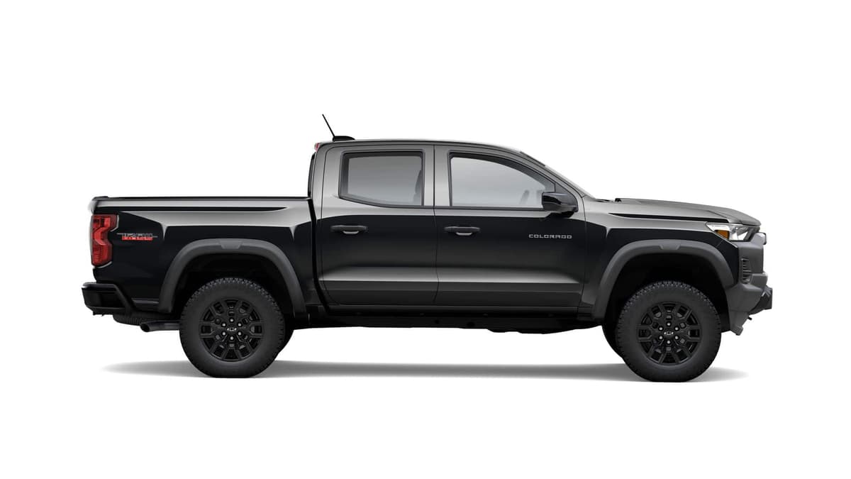 2026 Chevrolet Colorado - Image 4