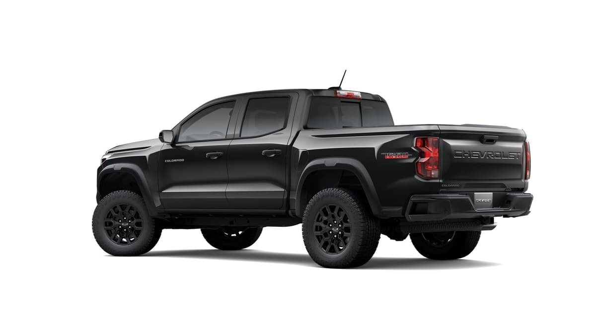 2026 Chevrolet Colorado - Image 3