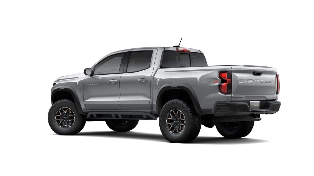 2026 Chevrolet Colorado - Image 3